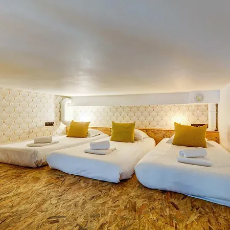 Apartment Stylish And Sunny 7bd With Garden For 17 Guests! Paris
